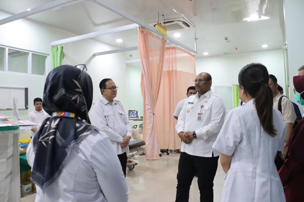 Pj Gubernur Safrizal Meninjau Kualitas Pelayanan Kesehatan Rsud Dr H